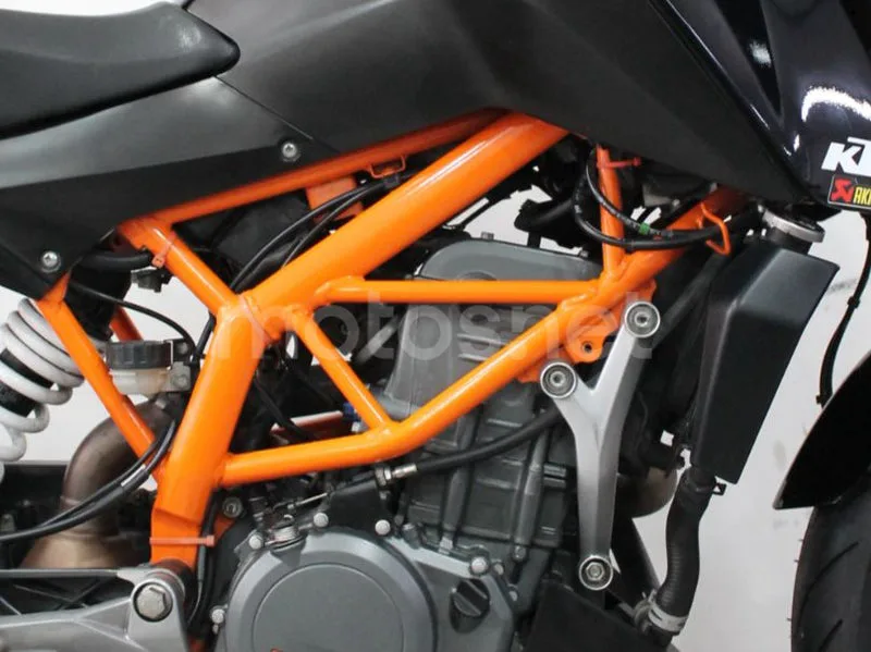 KTM 390 Duke - Vista 6
