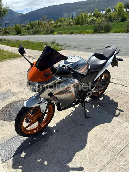Honda CBR125R 1999 € 2011 Navarra - 2