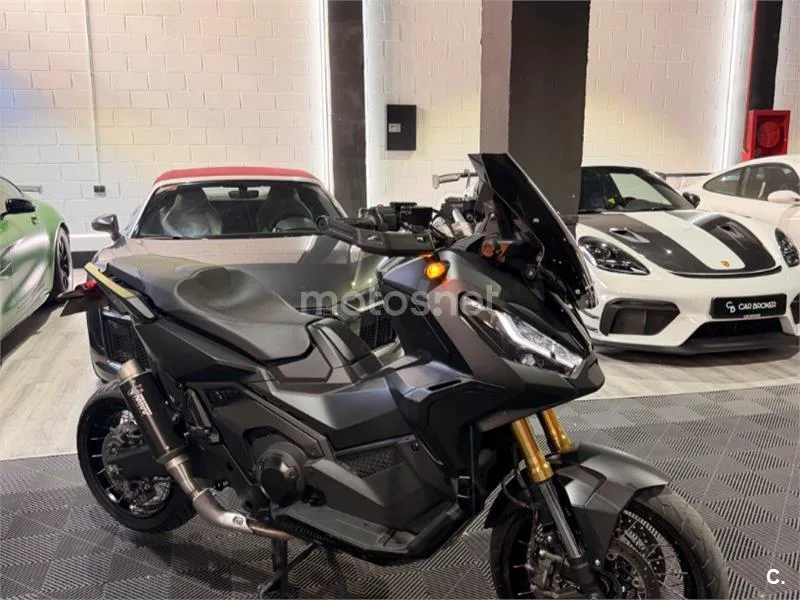 Honda X-ADV - Vista 12