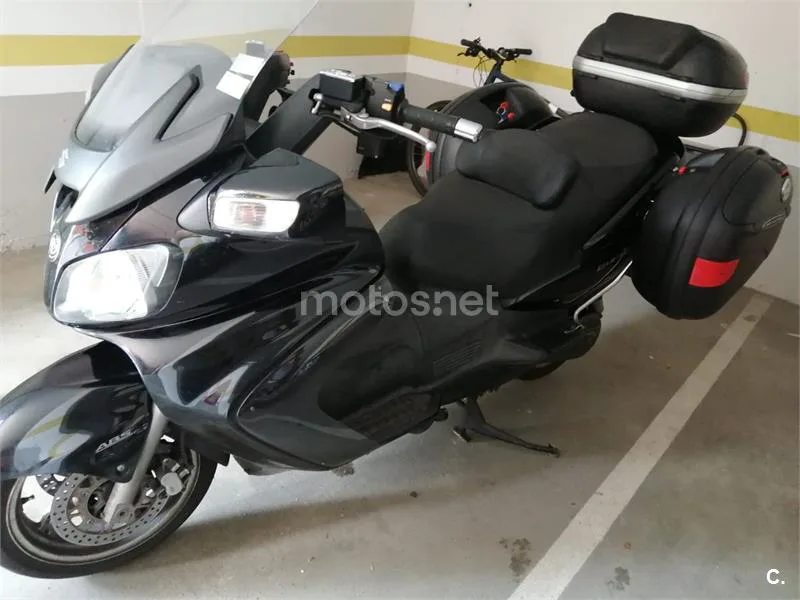 Suzuki Burgman 650 Executive 3100 € 2013 Lugo - 1