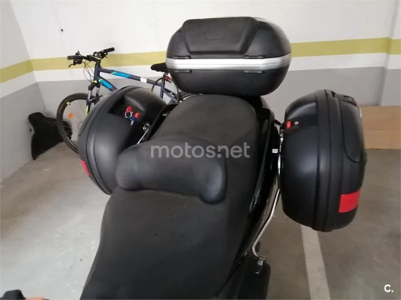 Suzuki Burgman 650 Executive 3100 € 2013 Lugo - 2