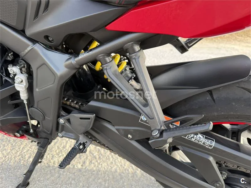 Honda CBR650R - Vista 12
