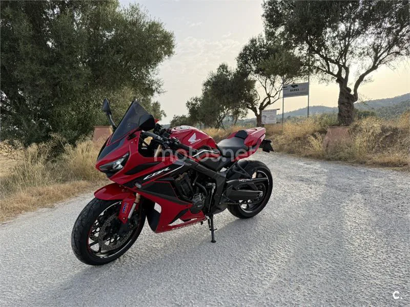Honda CBR650R - Vista 3