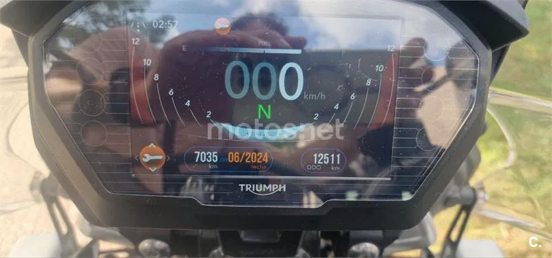 Triumph Tiger 800 XRT - Vista 9