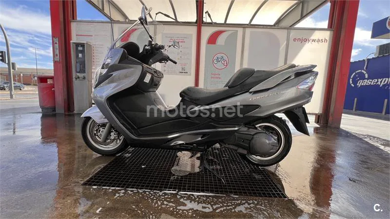 Suzuki Burgman 400 - Vista 3