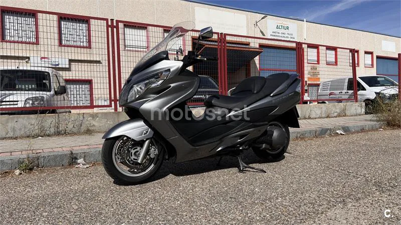 Suzuki Burgman 400 - Vista 4