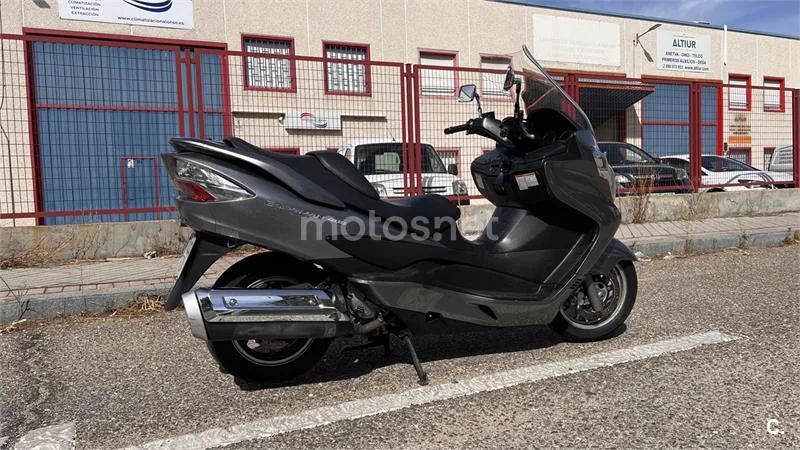 Suzuki Burgman 400 - Vista 7