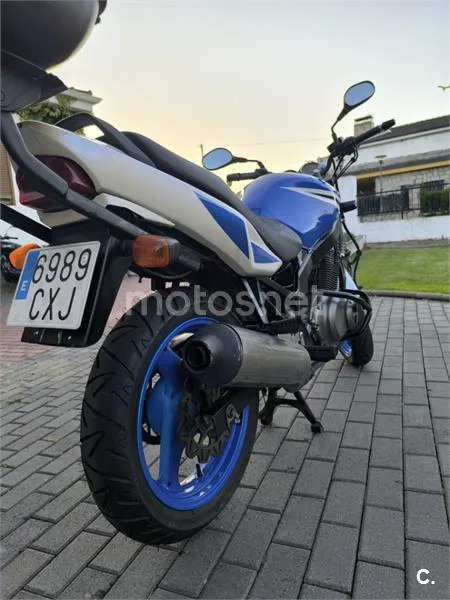 Suzuki GS500F - Vista 11