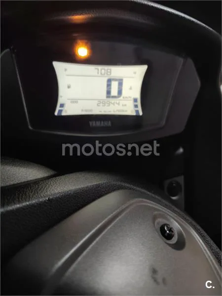 Yamaha NMAX - Vista 3