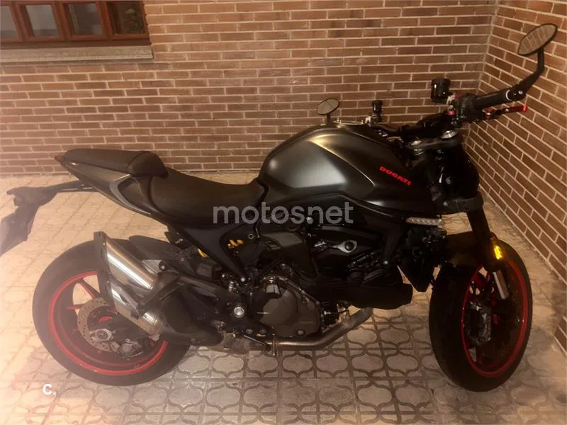Ducati Monster - Vista 5
