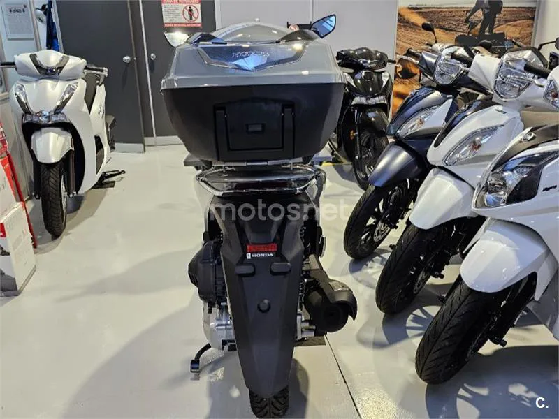 Honda SH125i - Vista 5