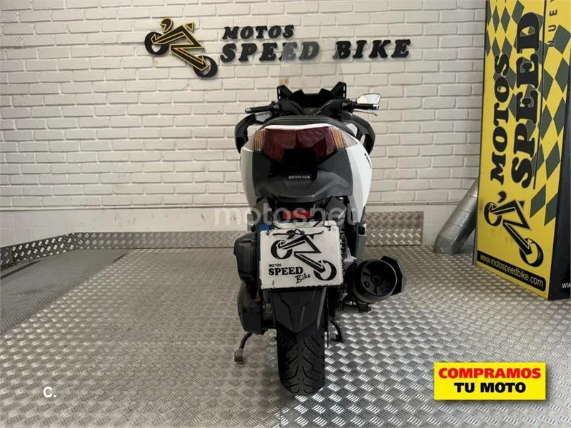 Honda Forza 125 - Vista 16
