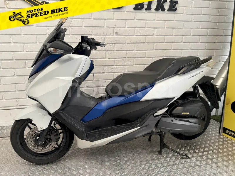 Honda Forza 125 - Vista 17