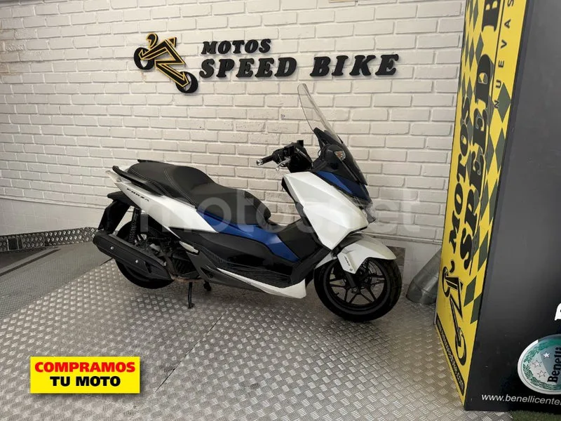 Honda Forza 125 - Vista 3