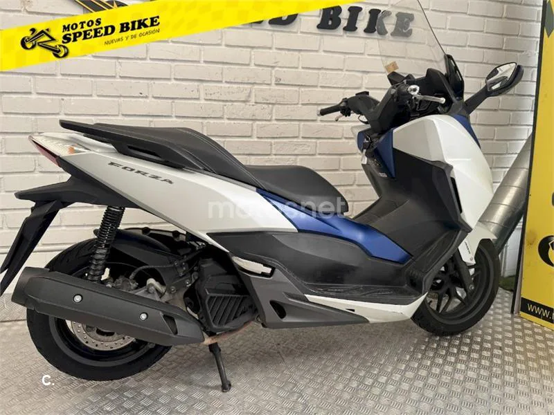 Honda Forza 125 - Vista 5
