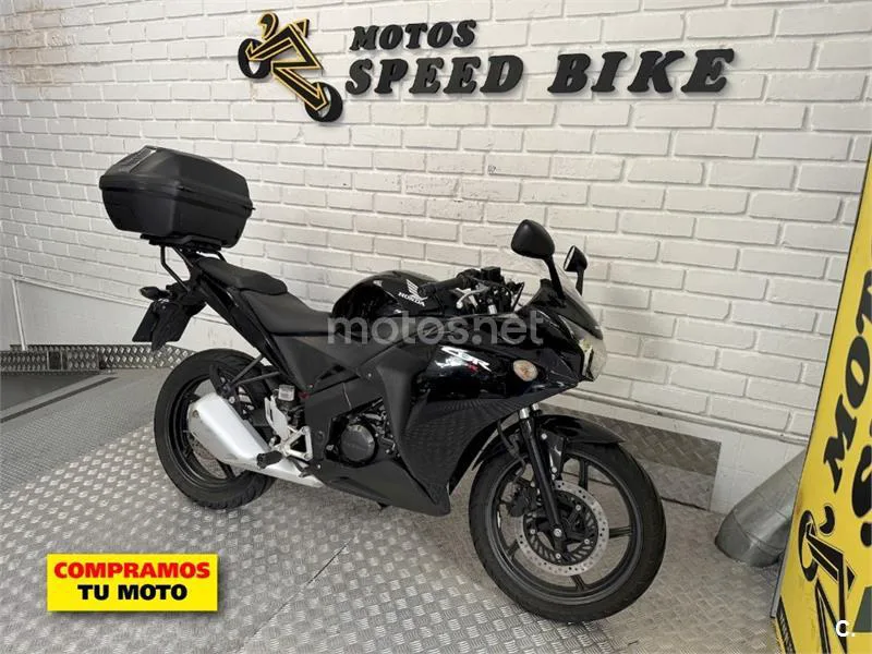 Honda CBR125R 2200 € 2011 Madrid - 2