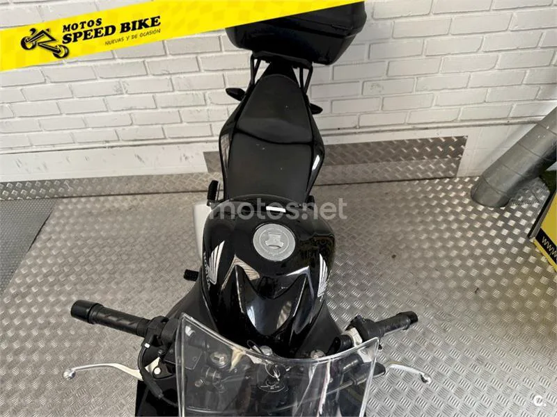Honda CBR125R - Vista 7