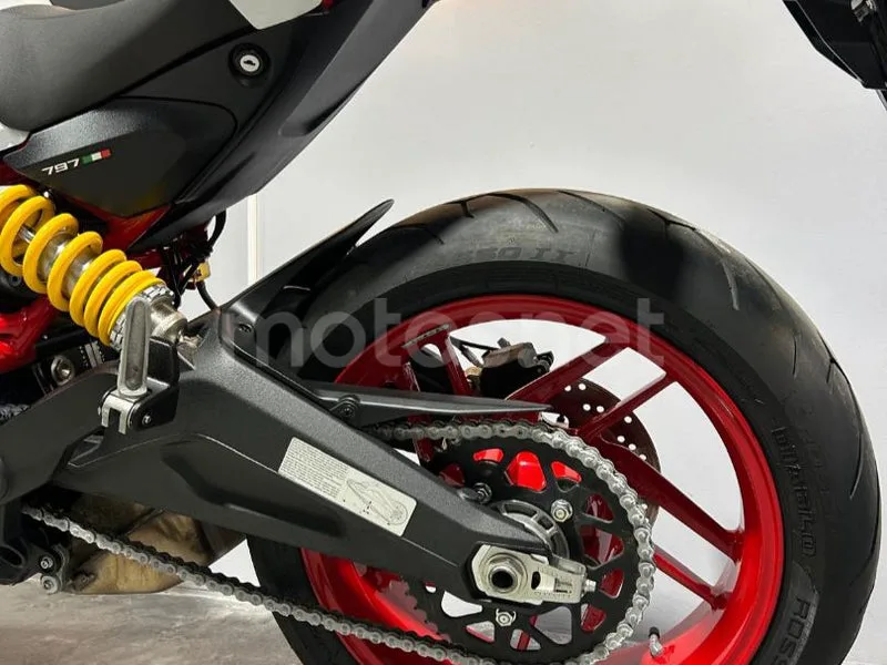 Ducati Monster 797 - Vista 17