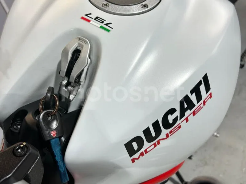 Ducati Monster 797 - Vista 20