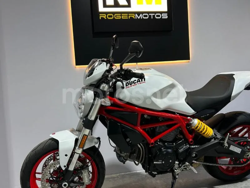 Ducati Monster 797 - Vista 6
