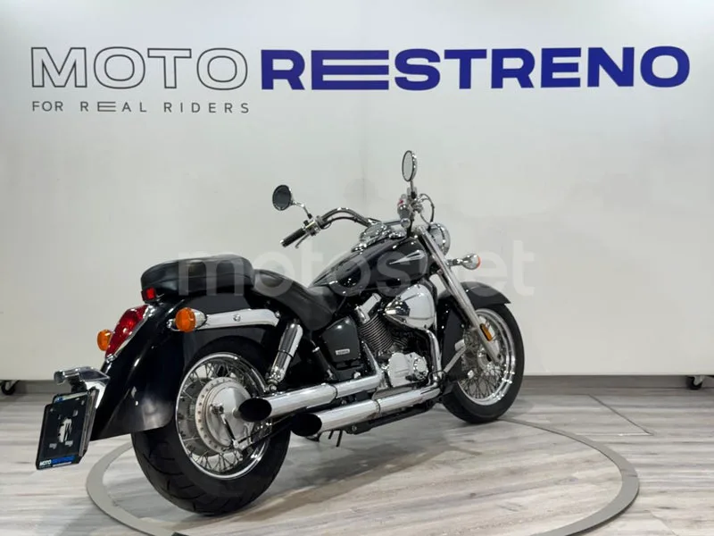 Honda Shadow 750 - Vista 7