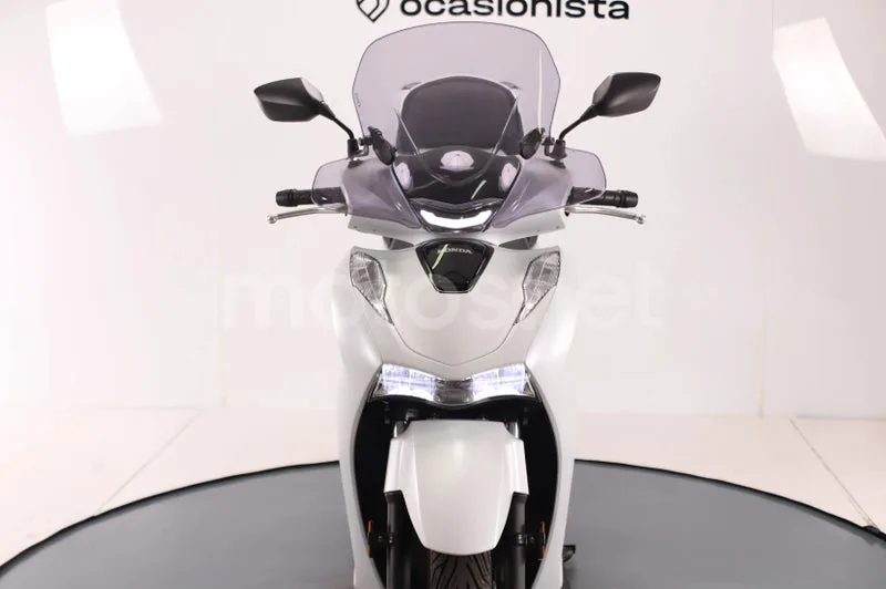 Honda SH125i - Vista 7