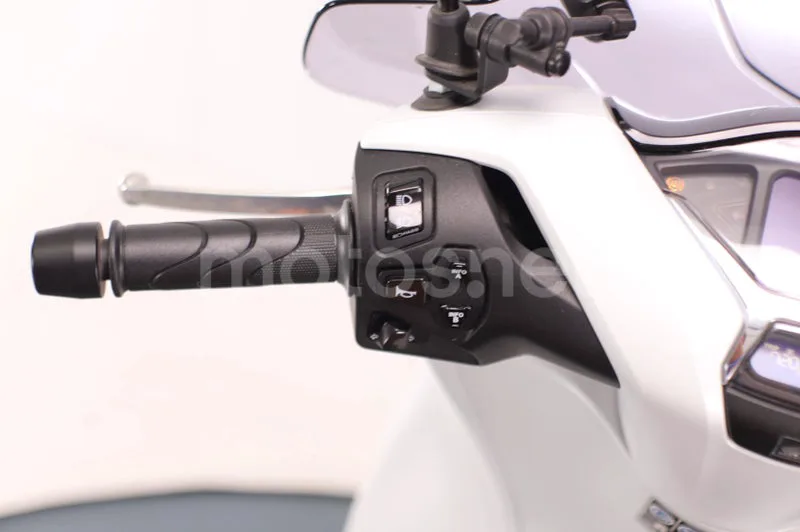 Honda SH125i - Vista 8