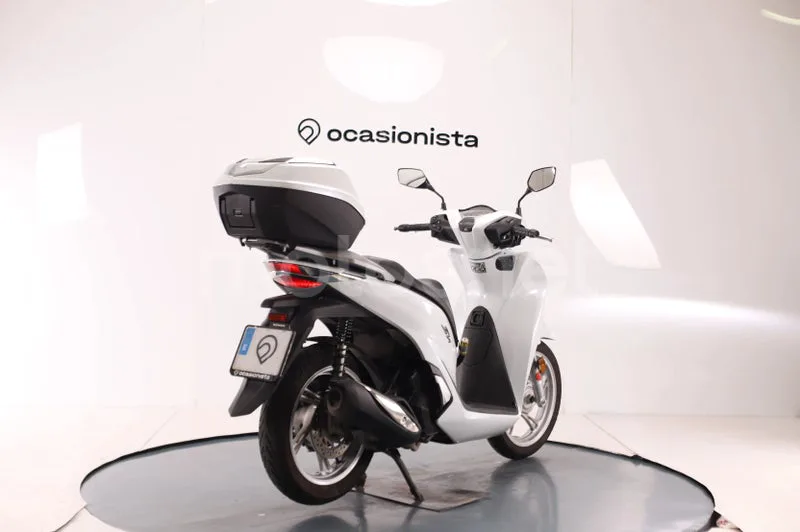 Honda SH125i - Vista 3