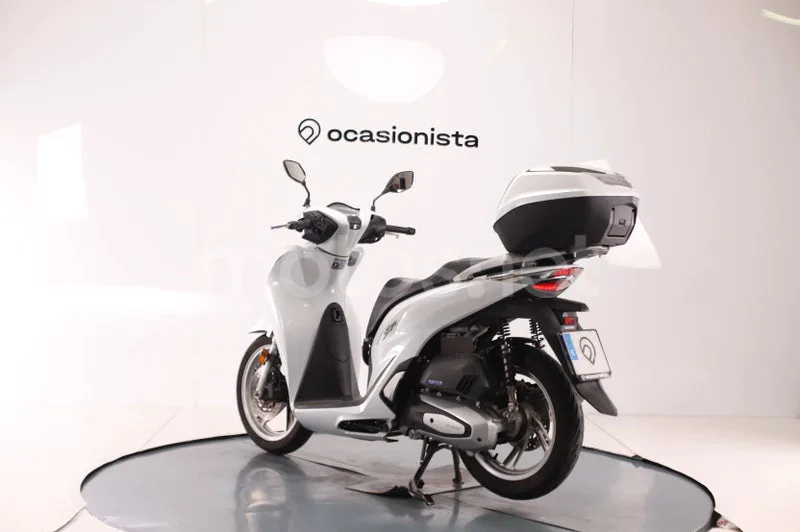 Honda SH125i - Vista 4