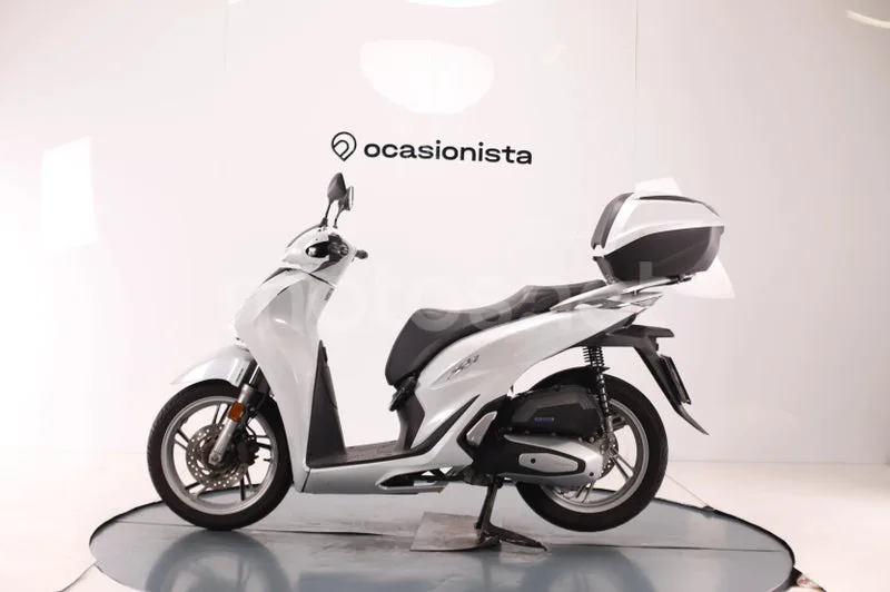 Honda SH125i - Vista 5