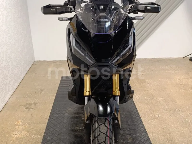 Honda X-ADV - Vista 5