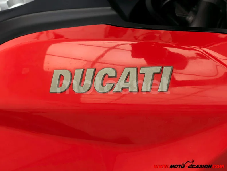 Ducati Hyperstrada - Vista 9