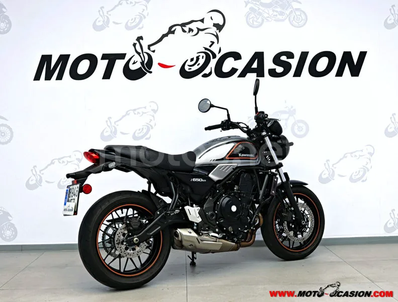 Kawasaki Z650 - Vista 3