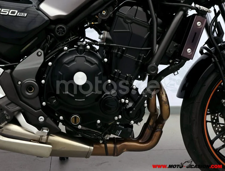 Kawasaki Z650 - Vista 5