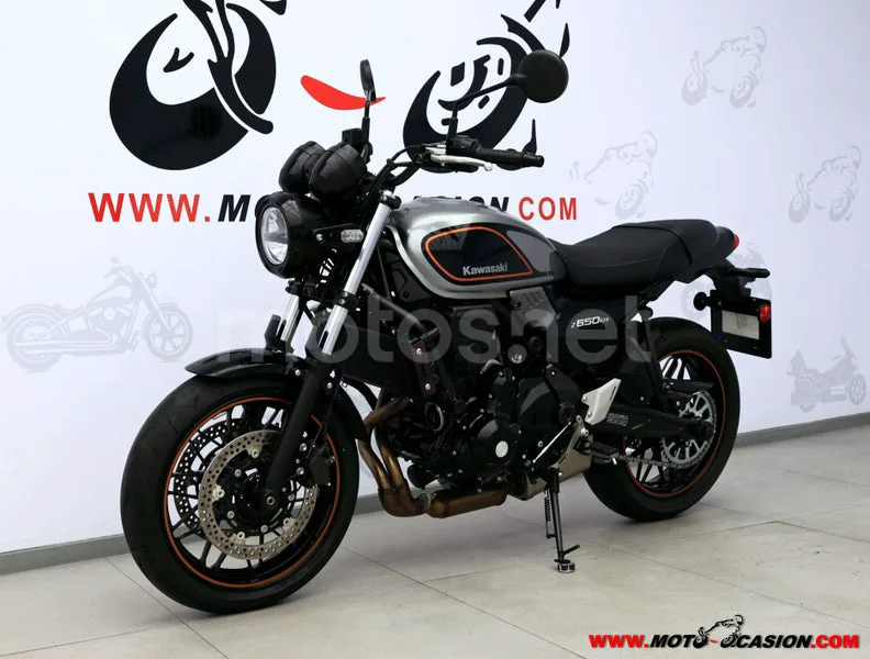 Kawasaki Z650 - Vista 8