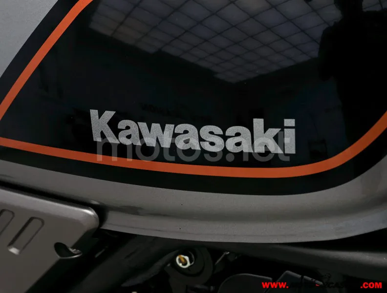 Kawasaki Z650 - Vista 9