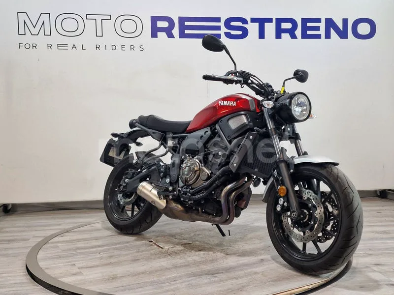 Yamaha XSR700 - Vista 5