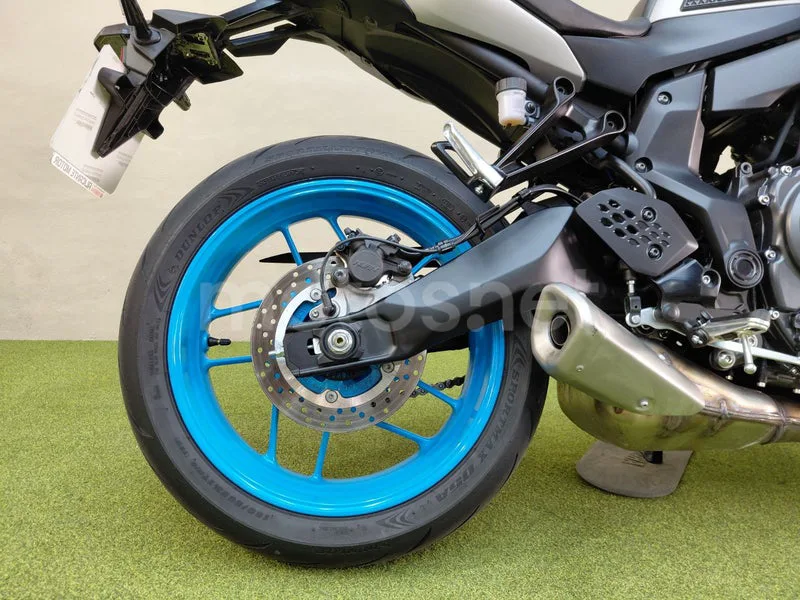 Yamaha MT-07 - Vista 10
