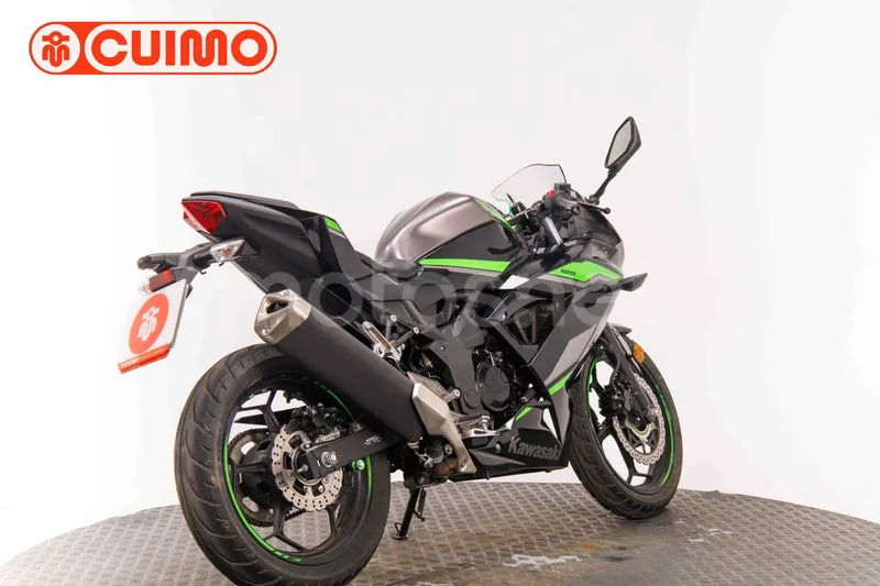 Kawasaki Ninja 125 - Vista 4