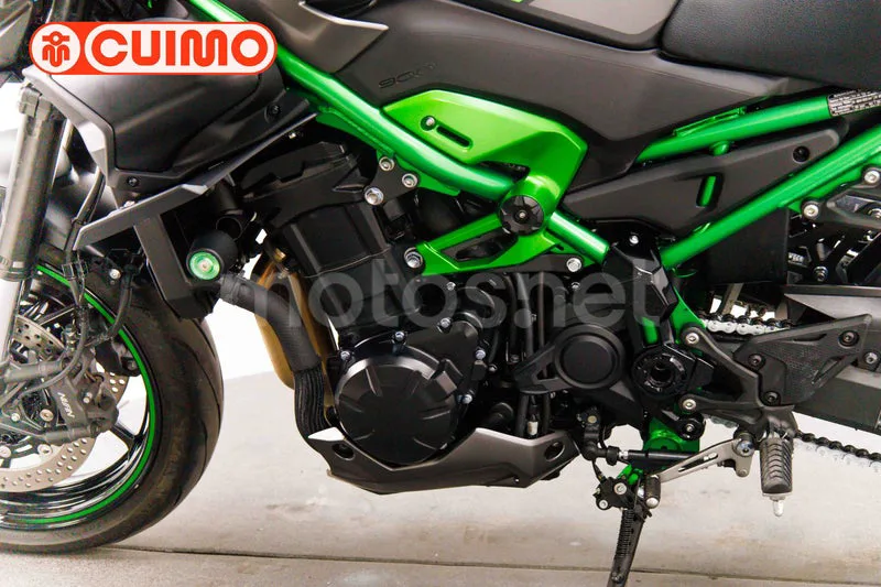 Kawasaki Z900 - Vista 19