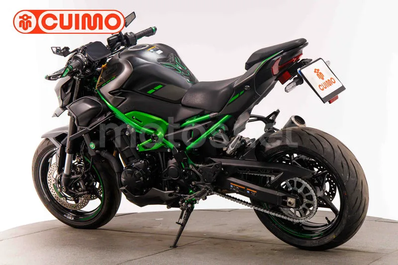 Kawasaki Z900 - Vista 6