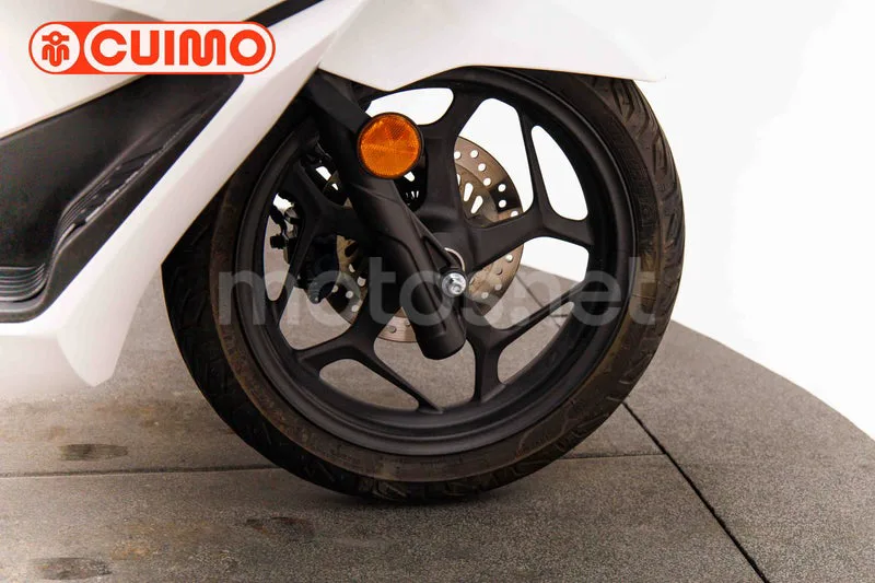 Honda PCX125 - Vista 13