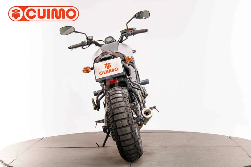 Yamaha XSR700 - Vista 5
