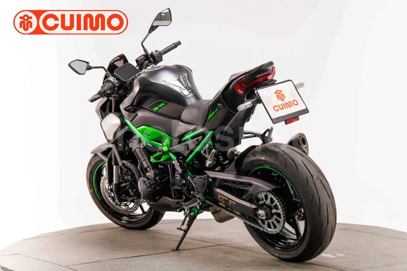 Kawasaki Z900 - Vista 6