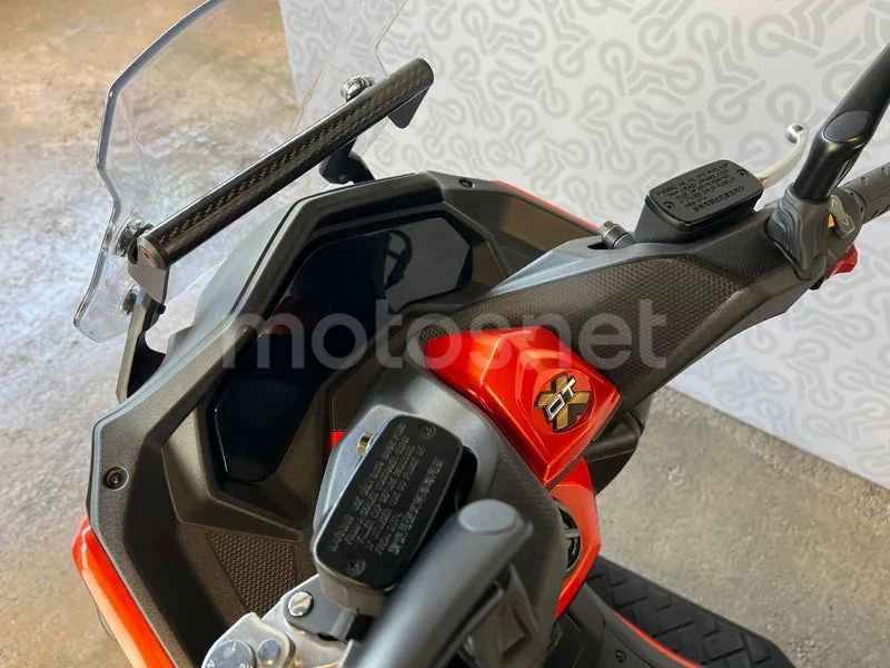 Kymco DTX 350 - Vista 5