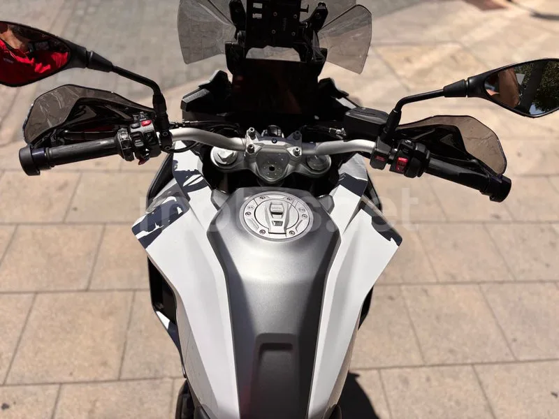 BMW F 900 XR - Vista 12