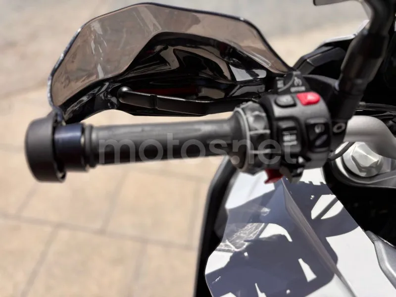 BMW F 900 XR - Vista 16