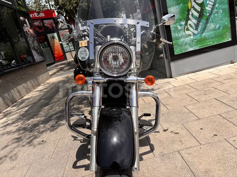 Suzuki Intruder C800 - Vista 5