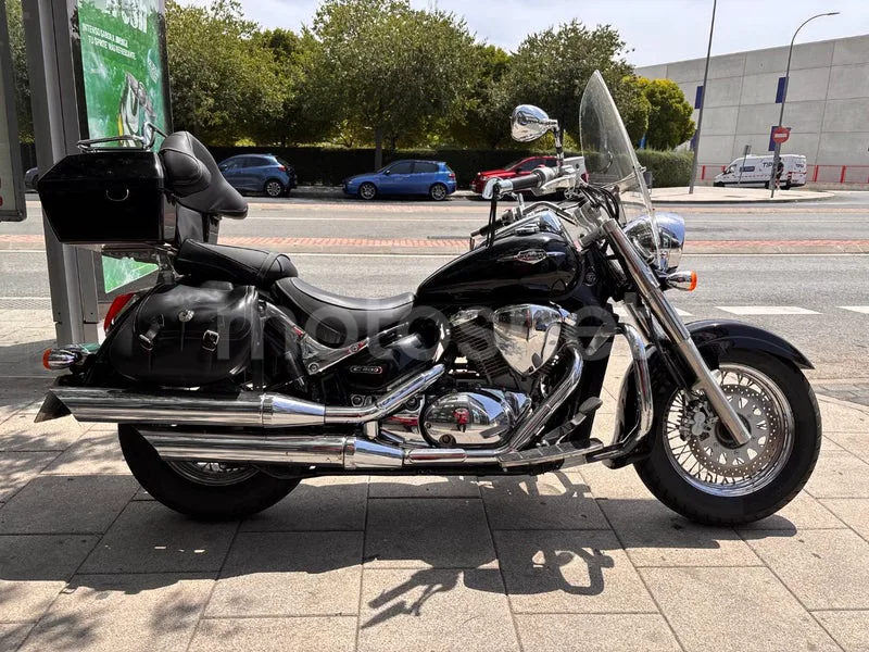 Suzuki Intruder C800 - Vista 6