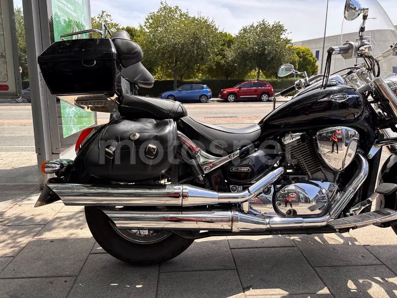 Suzuki Intruder C800 - Vista 8
